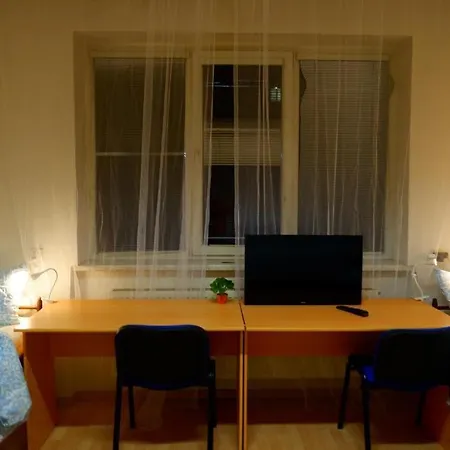 Hostel A Parkovani Turgenevova - Olomoucka Brno