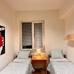 Apartmans And With Parking Turgenevova - Olomoucka Hostel Brno