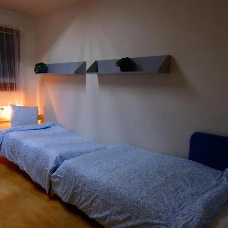 Apartmans And With Parking Turgenevova - Olomoucka Hostel Brünn (Brno)
