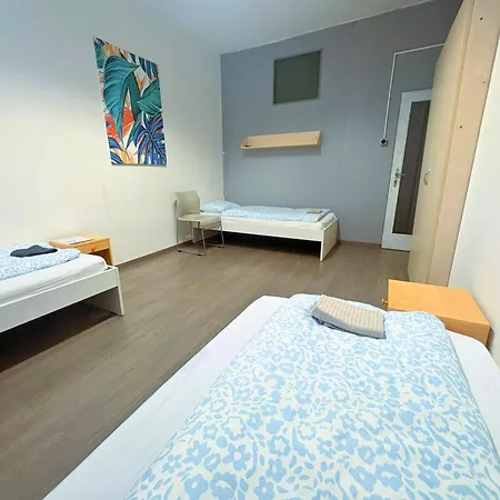 Low Cost Apartments And Hostel With Free Parking * Brno