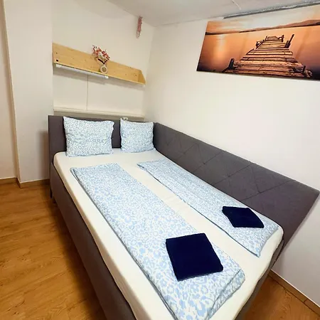 Low Cost Apartments And Hostel With Free Parking Hostel Brno