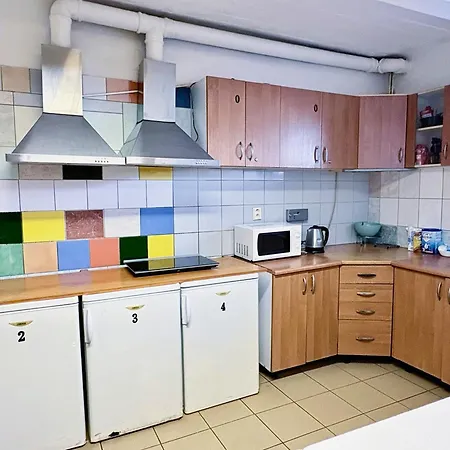 Apartmans And With Parking Turgenevova - Olomoucka Hostel *