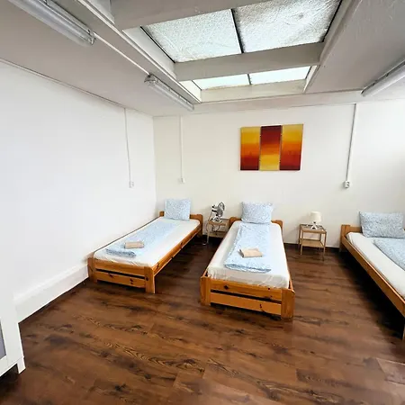 Low Cost Apartments And Hostel With Free Parking