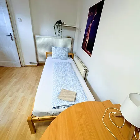Low Cost Apartments And Hostel With Free Parking Hostel Brno